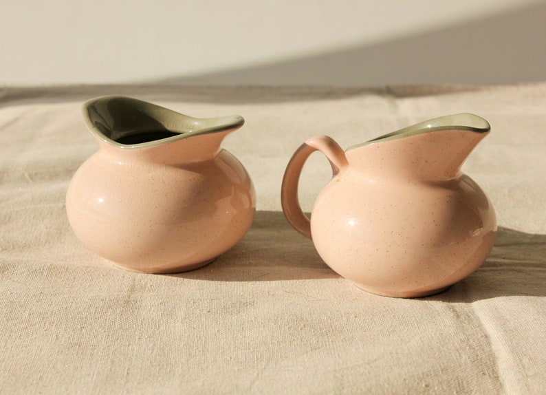 vintage Pastel Pink and Gray Ceramic Glazed Cream and Sugar Bowl Set Fabriqué aux Etats-Unis vintage Boho, Home Decor Ceramic Coffee and Tea Set image 2