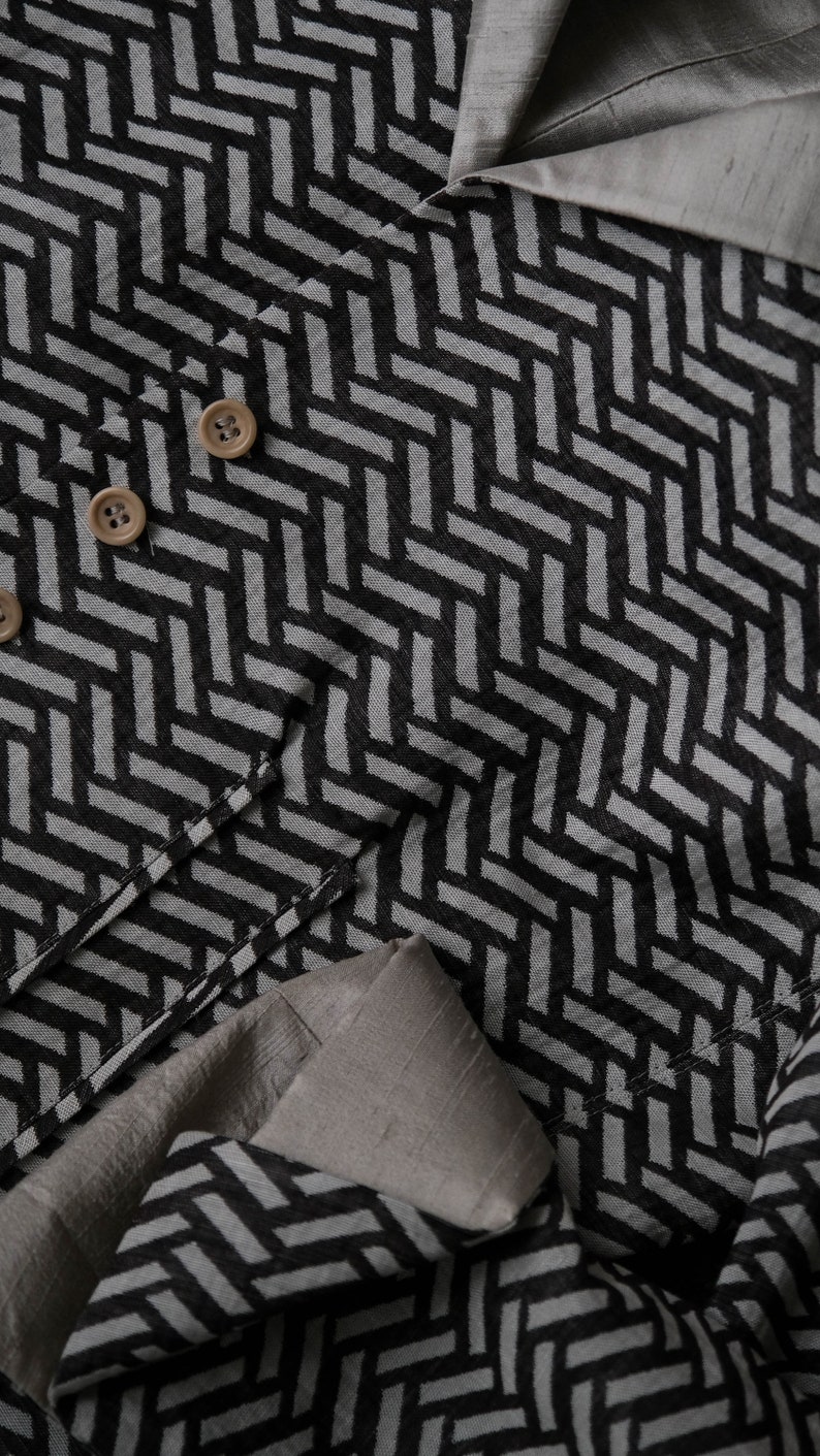 GIORGIO ARMANI Charcoal Chevron Pattern Linen Cropped Blazer w/ Silver Silk Lining Made in Italy Y2K 2000s ARMANI Designer Linen Jacket image 10