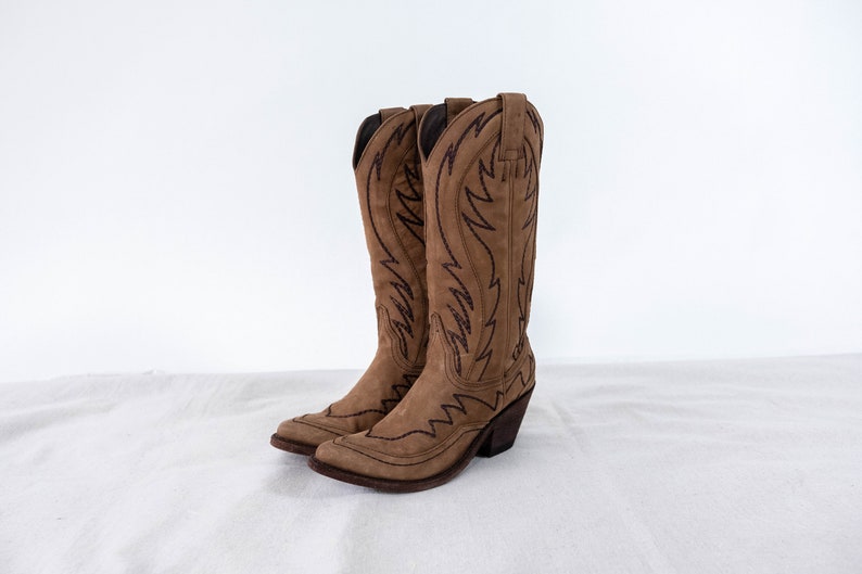Old Gringo Chestnut Brown Suede Heeled Western Boots w/ Dark Brown Stitch Design UNWORN New In Box Size 7B Designer Boho Cowgirl Boots image 2