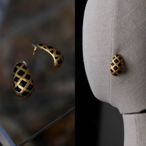 Vintage 80s ANNE KLEIN Signed Gold & Black Enamel Braided Avant Garde Oval Shaped Drop Post Earrings | Donna Karan | 1980s Designer Jewelry