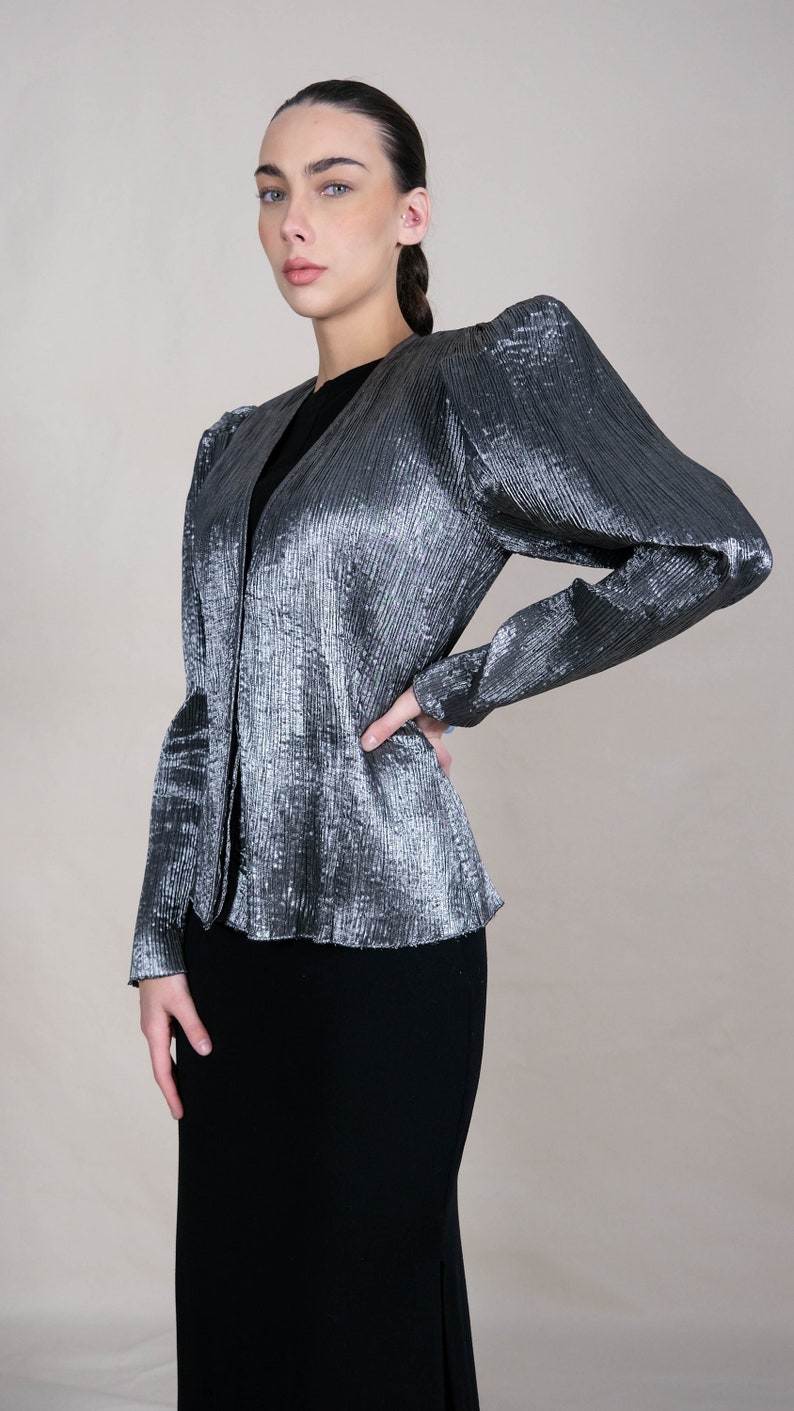 Vintage 80s Krizia Gun Metal Silver Fortuny Pleated Poof Shoulder Blouse Jacket Made in Italy 1980s Designer Avant Garde Shirt Blazer image 3