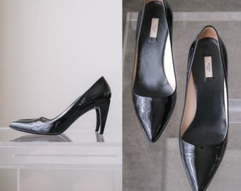 Vintage PRADA FW 2001 Nero Vernice Basic Patent Pointed Toe Pump w/ Original Box & Dust Bag | Made in Italy | 39.5 | Y2K PRADA Designer Heel