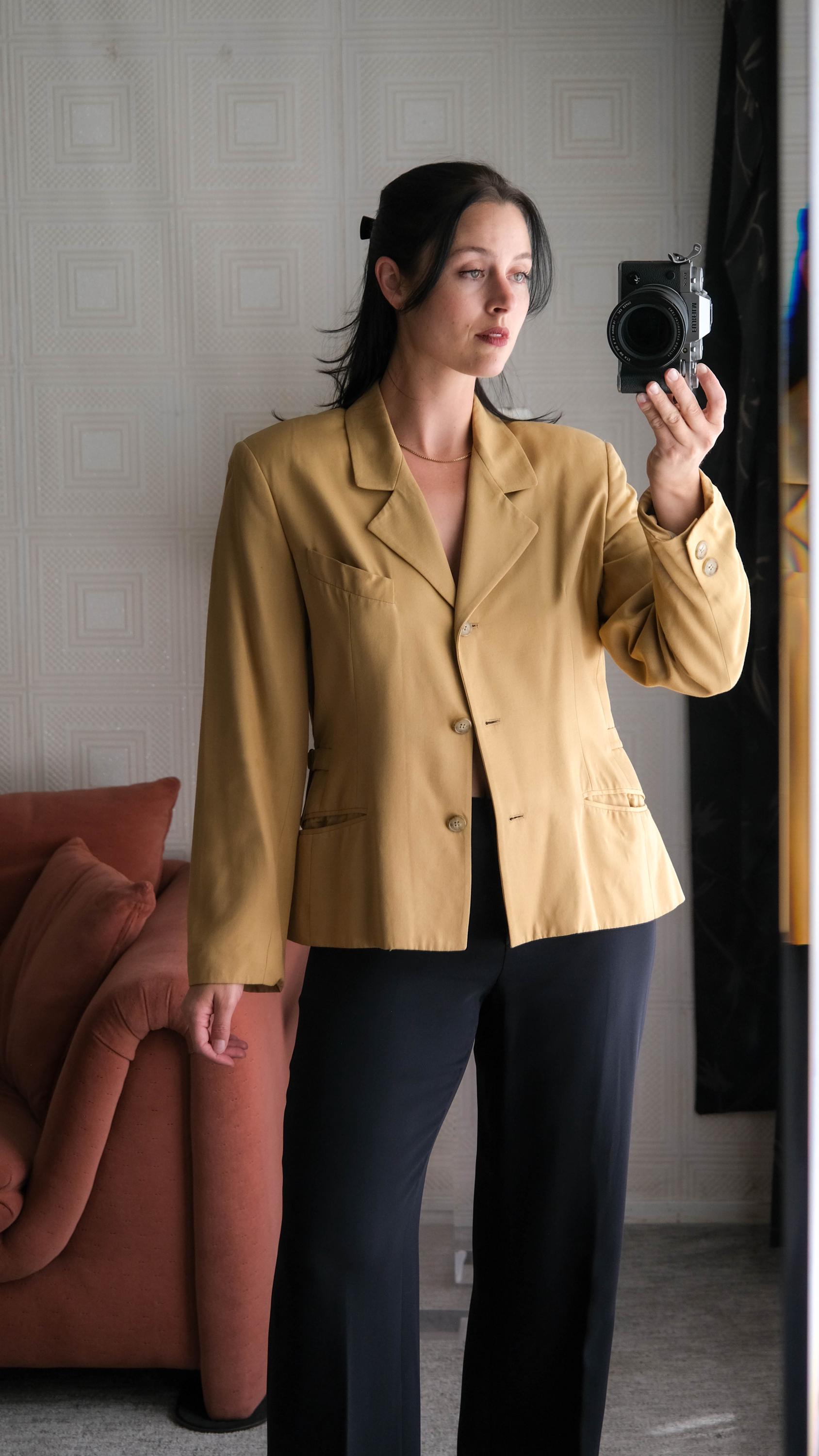 Vintage 80s BURBERRY Camel Rayon & Silk Gabardine Cropped Blazer W