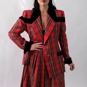 Vintage 90s Jacques Fath Boutique Quilted Red Plaid & Black Velvet Blazer w/ Gold Logo Buttons Made in Paris 1990s French Designer Coat image 6