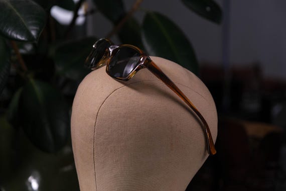 Vintage 90s ROMEO GIGLI Tortoise Shell & Gray Lense RG9001  display picture 1