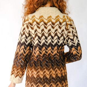 Vintage 70s Rad-Nee American Knitwear Zig Zag Knit Cardigan w/ Large Round Wood Buttons Made in USA DEADSTOCK 1970s Designer Sweater image 9