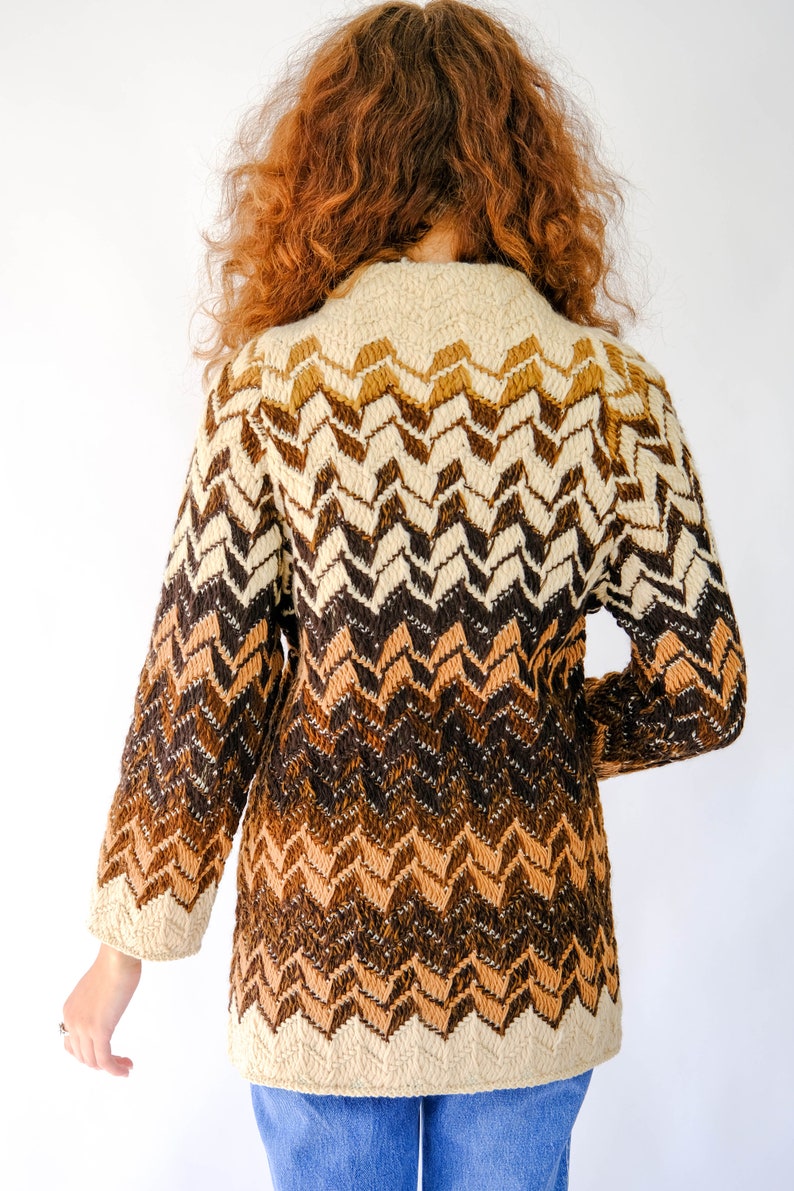 Vintage 70s Rad-Nee American Knitwear Zig Zag Knit Cardigan w/ Large Round Wood Buttons Made in USA DEADSTOCK 1970s Designer Sweater image 9