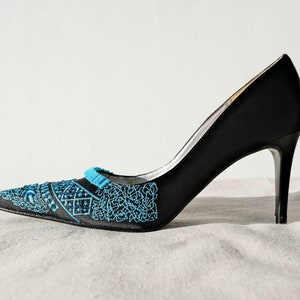 Vintage 90s Red by Ramon Tenza Black Satin Stiletto Heels w/ Turquoise Embroidery | Made in Spain | Size 7.5 | 1990s Designer Suede Pumps