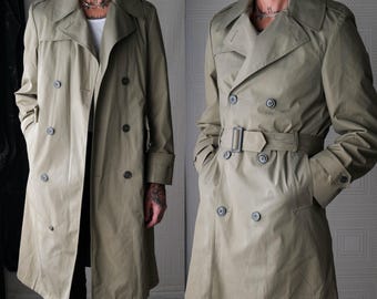 Vintage 90s SANYO Tokyo New York Olive Green Minimalist Mac Trench Vintage 90s SANYO Tokyo New York Olive Green Minimalist Mac Trench