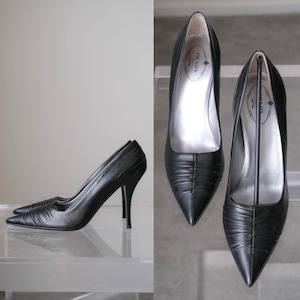 PRADA 2006 Rynkade Nappa Vintage Nero Lammskinns- och Läderpumps med Klack, Oanvända Med Ask och Dammpåsar | Tillverkad i Italien | Storlek 40 | Y2K Designerklackar