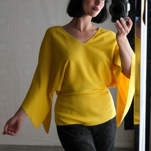 Vintage Diane Von Furstenberg Silk Assets Canary Yellow Textured Silk Split Dolman Sleeve Blouse 100% Silk Y2K DVF Designer Kimono Top image 2