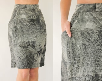 Vintage 80s 90s KASSINI Gray Marbled Distressed Leather High Waisted Skirt w/ Pockets | 100% Genuine Leather | 1980s 1990s Leather Skirt