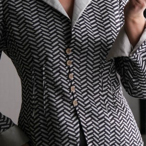 GIORGIO ARMANI Charcoal Chevron Pattern Linen Cropped Blazer w/ Silver Silk Lining Made in Italy Y2K 2000s ARMANI Designer Linen Jacket image 6