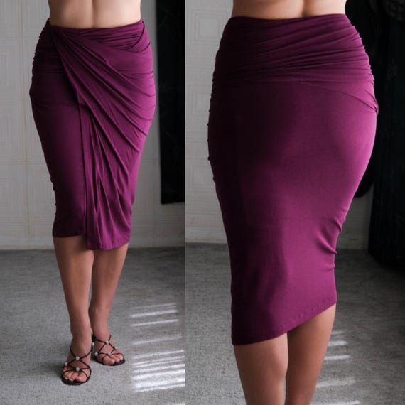 DONNA KARAN Black Label Plum Rayon Jersey Stretch Avant Garde Grecian Draped Wrap Skirt | Y2K 2000s Donna Karan Black Label Designer Skirt