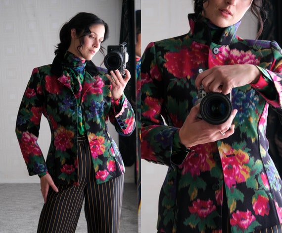Vintage 80s ESCADA Floral Digi Print Jacket W Black Velvet Convertible Mandarin Pan Collar Made in West Germany 1980s Designer Jacket Etsy Denmark