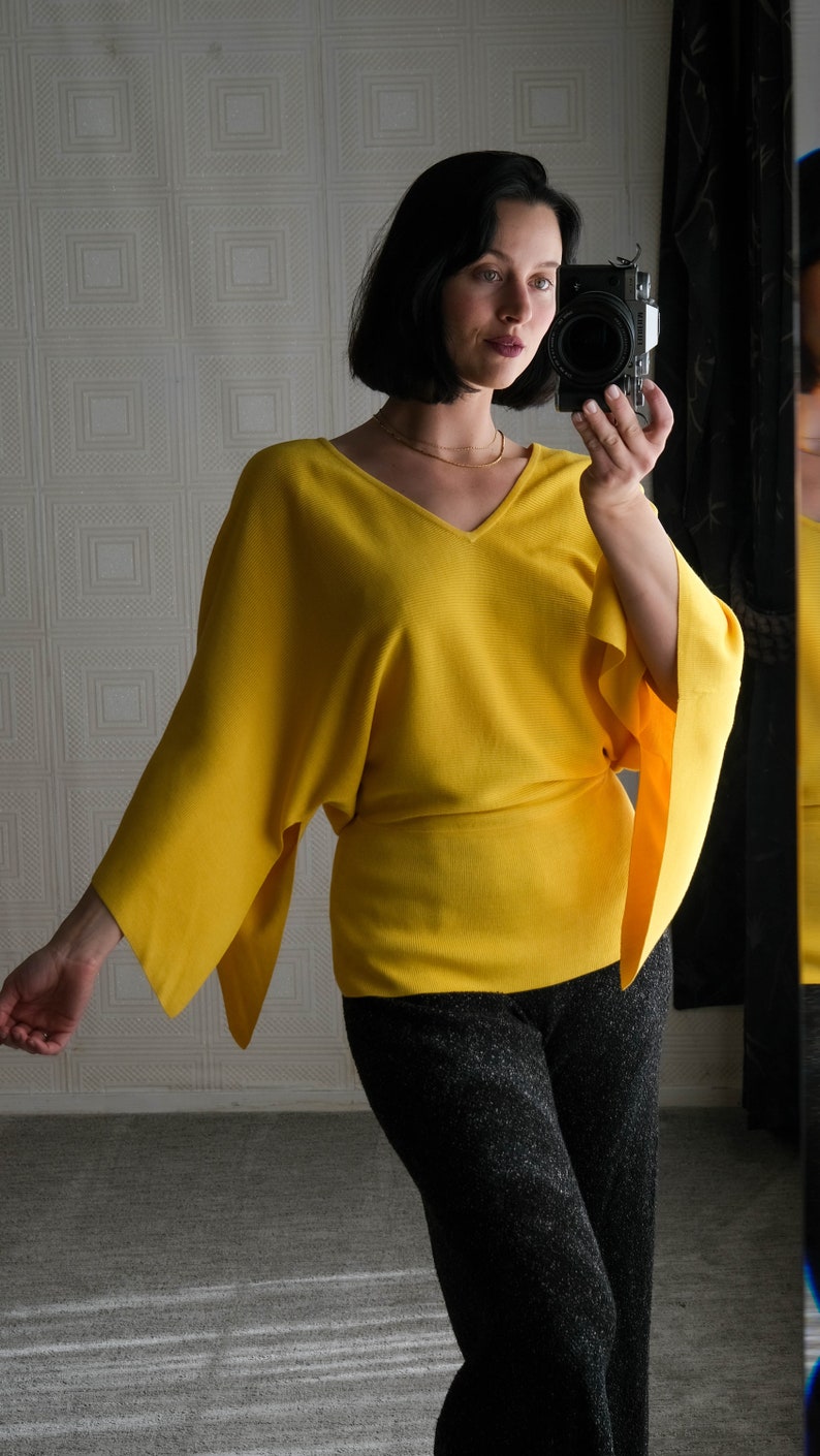 Vintage Diane Von Furstenberg Silk Assets Canary Yellow Textured Silk Split Dolman Sleeve Blouse 100% Silk Y2K DVF Designer Kimono Top image 4