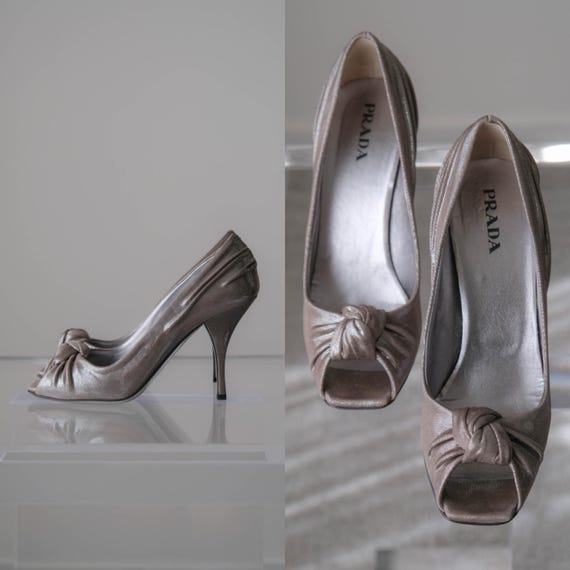 Vintage PRADA 2008 Jersey Lam Liquid Mercury Silver Lambskin Leather Peep Toe Heels w/ Box & Dust Bags | Size 39.5 | Y2K Designer Shoes