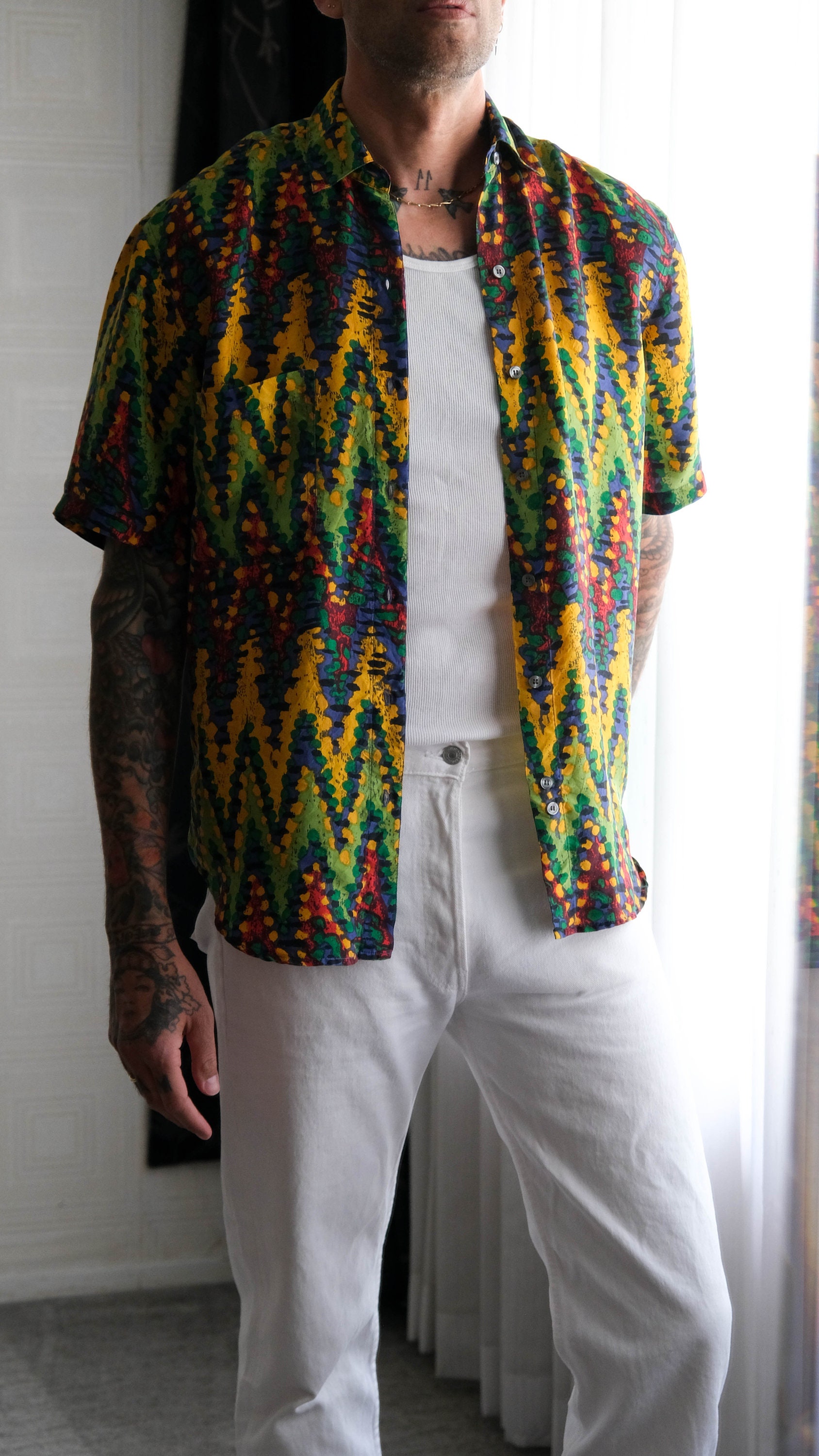 Vintage 90s PERRY ELLIS Vibrant Abstract Zig Zag Silk Short Sleeve