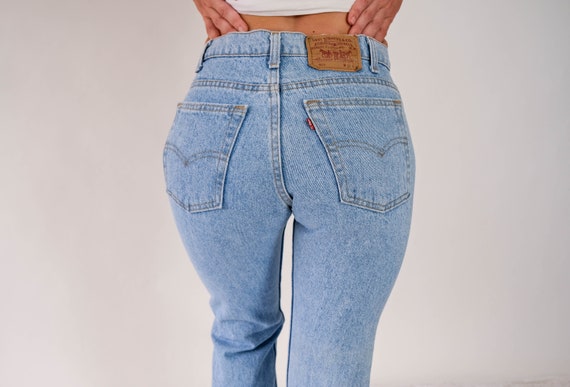 Vintage 80s 90s LEVIS Light Wash 505 