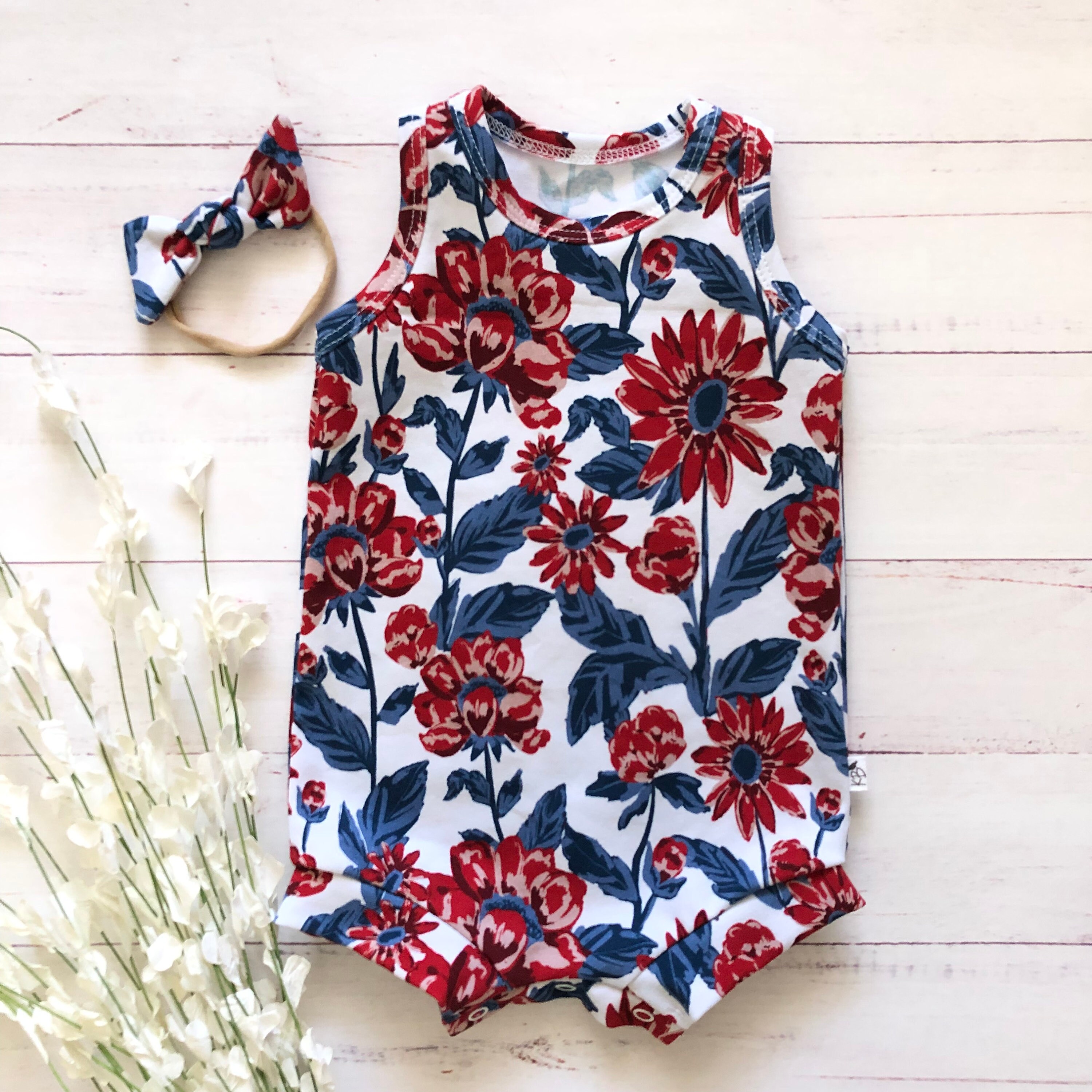 新品✨タグ付き✨ameri SOFT LACE FLOWER ROMPERS　S Delilah Floral Romper • Shop American Threads Women's Trendy