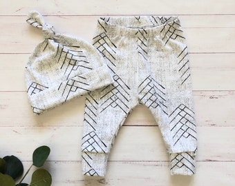 Grunge Arrows/Newborn Outfit/Bring Home Outfit/Toddler Leggings