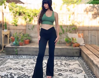 Leggings de campana con cintura cruzada negros