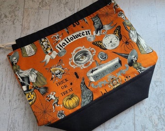 Halloween project bag for knitting, crochet, or embroidery with drawstring and pockets
