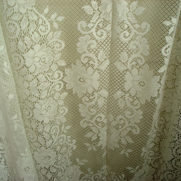 Vintage Lace Tablecloth White Floral Shabby Cottage Chic 64" x 96" Vintage Wedding