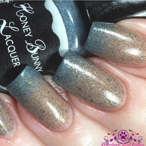 I Put A Spell On You - vernis à ongles thermique - vernis à ongles indépendant - vernis à ongles thermique bleu - vernis à ongles holographique - vernis floconneux