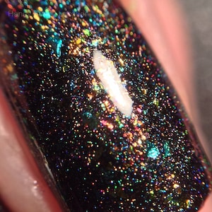 A Stroke of Luck - polish - indie - nail polish - chrome - nails - holographic polish - manicure - nail art - indie cosmetics - indie makeup