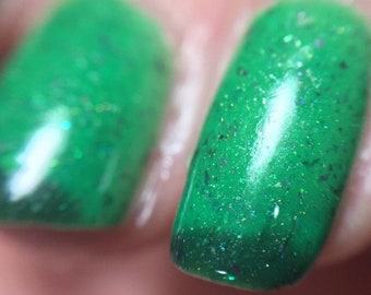 Jaded - thermal nail polish - indie nail polish - green thermal nail polish - holographic nail polish - flakie polish - white polish