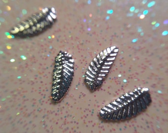 Set of 10 feather nail charms - NAIL ART