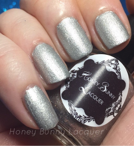 Lacquer polish for silver store