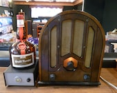 1934 RCA model 126B 6-tube battery radio converted to AC Cathedral style radio