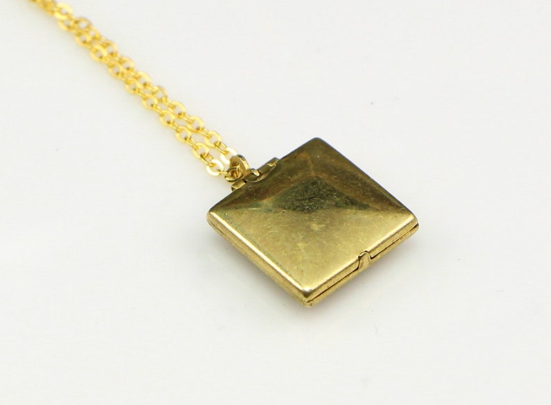 Petite 1950s Vintage Square Gold Locket with 1940s Swirl Glass Cabochon on Gold Plated Chain