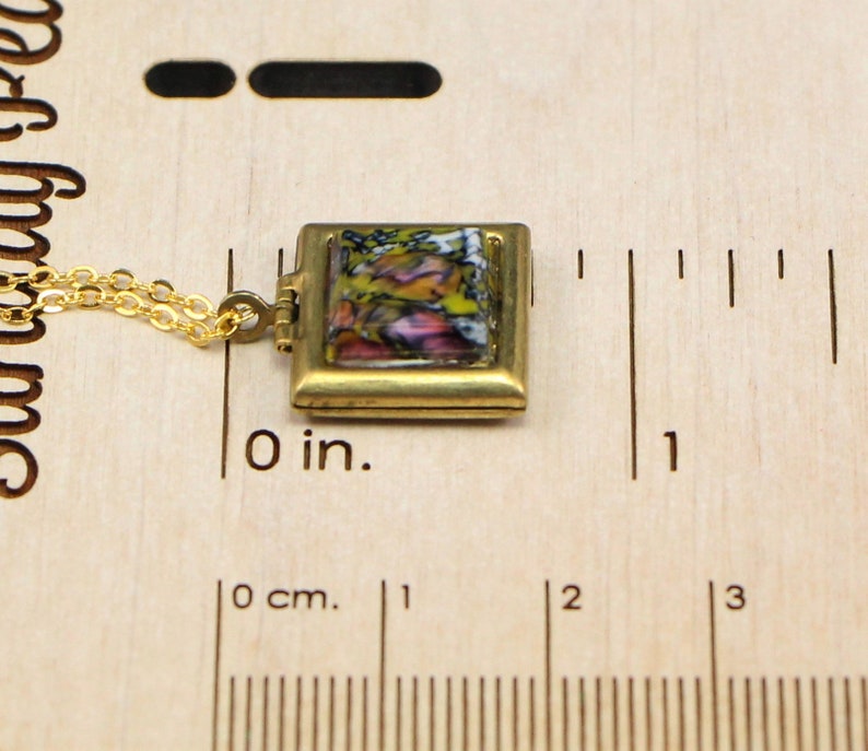 Petite 1950s Vintage Square Gold Locket with 1940s Swirl Glass Cabochon on Gold Plated Chain