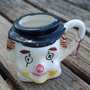 Ceramic clown mini cup toby character