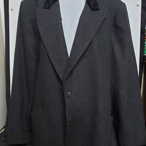 Ms Russ , made in USA, gray black blazer with a velvet collar, size w22