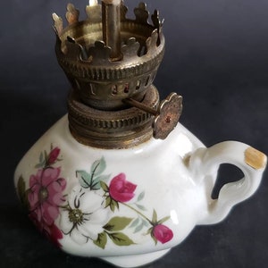 Porcelain, Taiwan, small Oil Lamp, floral little lamp,