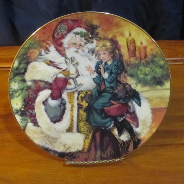 Christmas, porcelain plate, Avon The Wonder of Christmas 1994 collectors porcelain plate