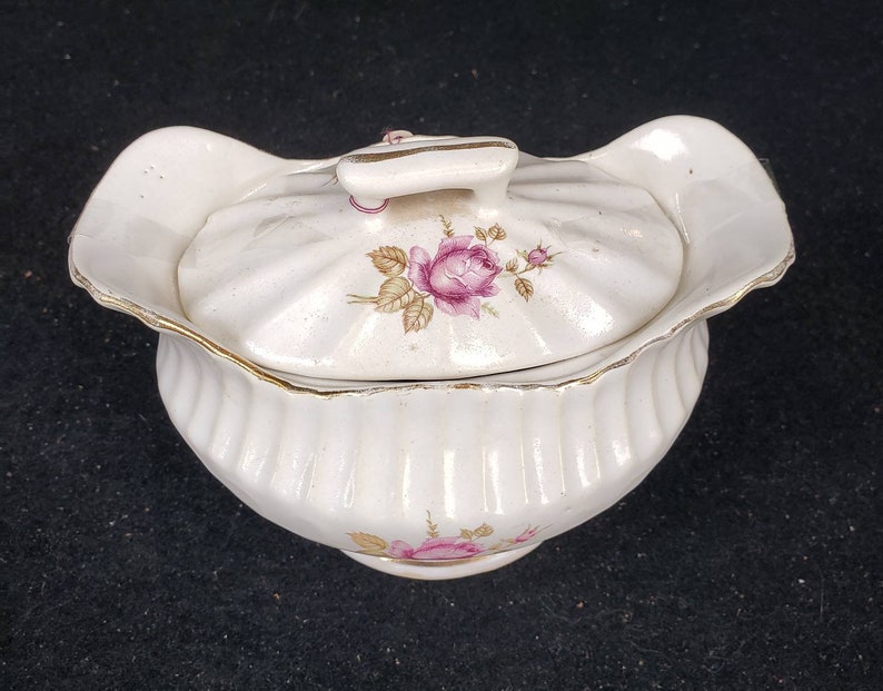 Mauve rose ceramic two handle lidded sugar bowl, cream bowl, image 1