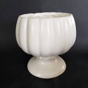 Jarrón de cerámica de pedestal pequeño de color blanco de EE. UU.
