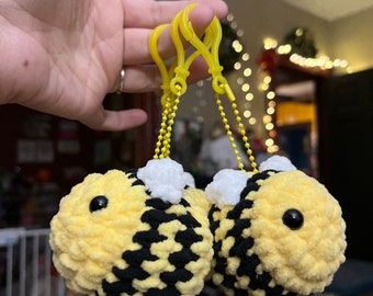 Crochet bee, bee keychain, bee stuffed animal, bee stuffie, bee squishy, bee lovers, crochet toy, bee stress pet