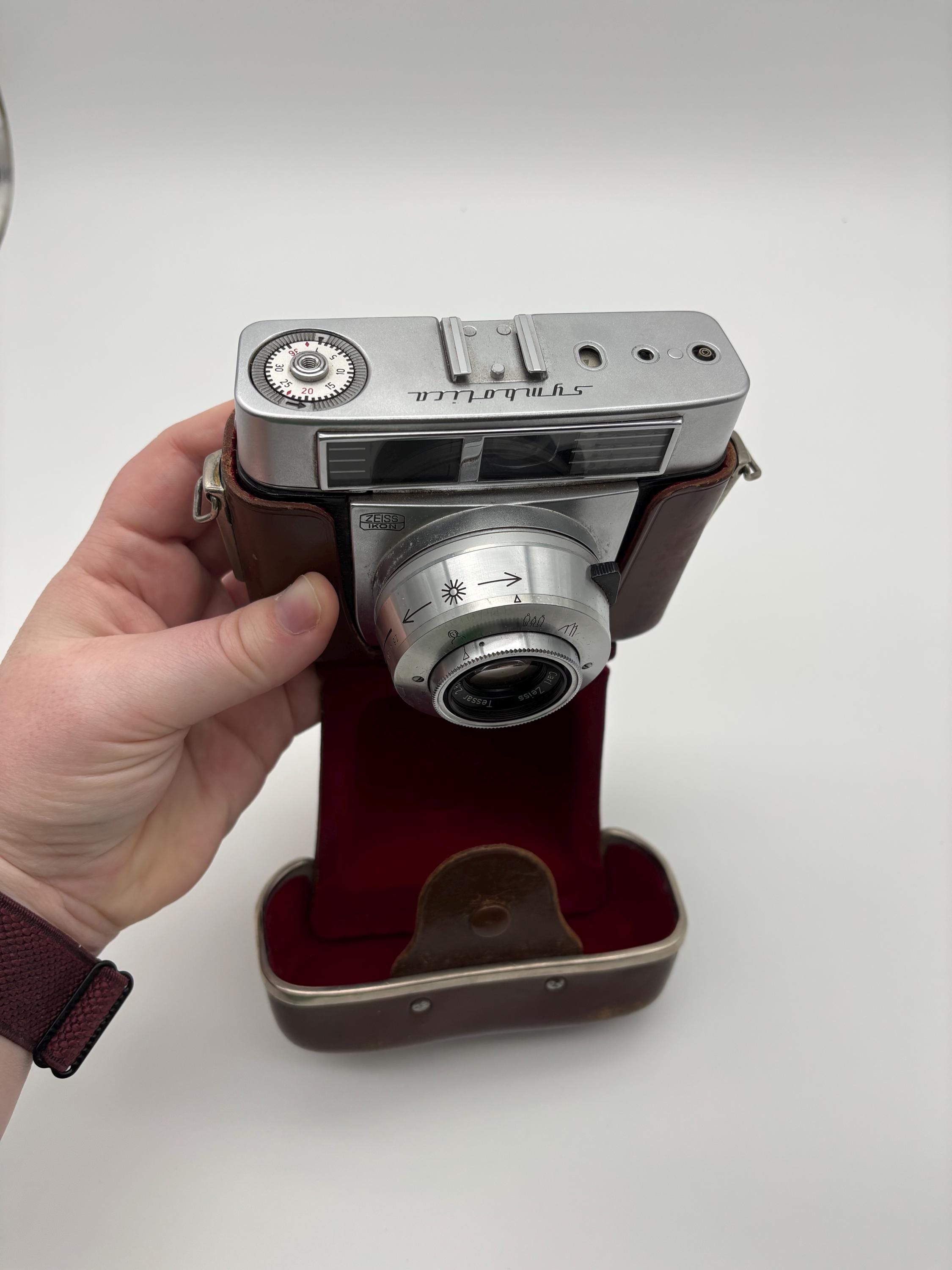 Vintage Zeiss Ikon Contessa LK Camera, West Germany 1962–1965