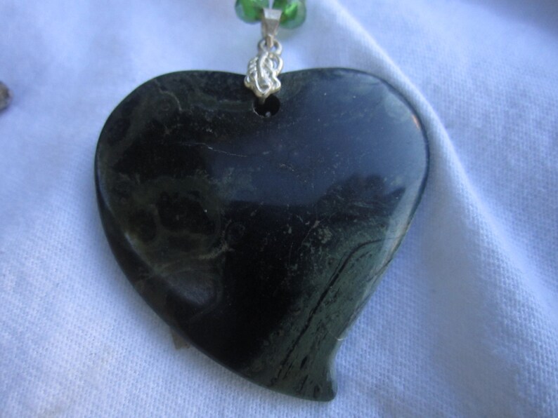 Natural healing Choker-length Natural Kambaba Jasper Heart
