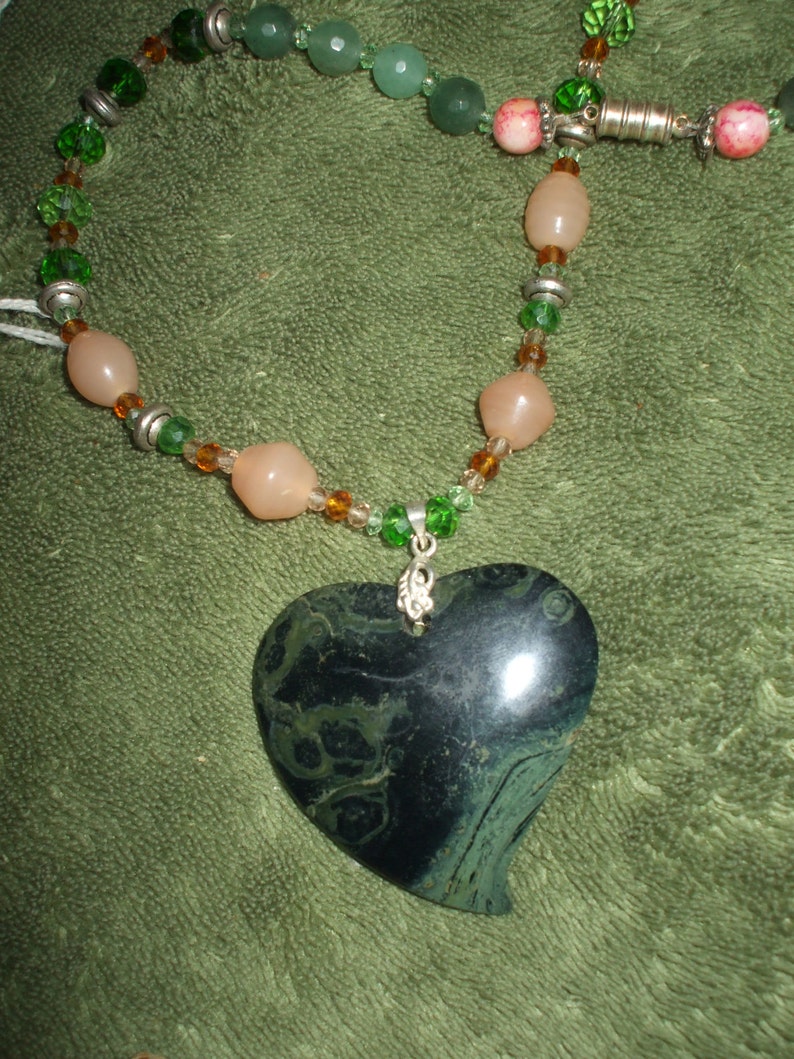 Natural healing Choker-length Natural Kambaba Jasper Heart