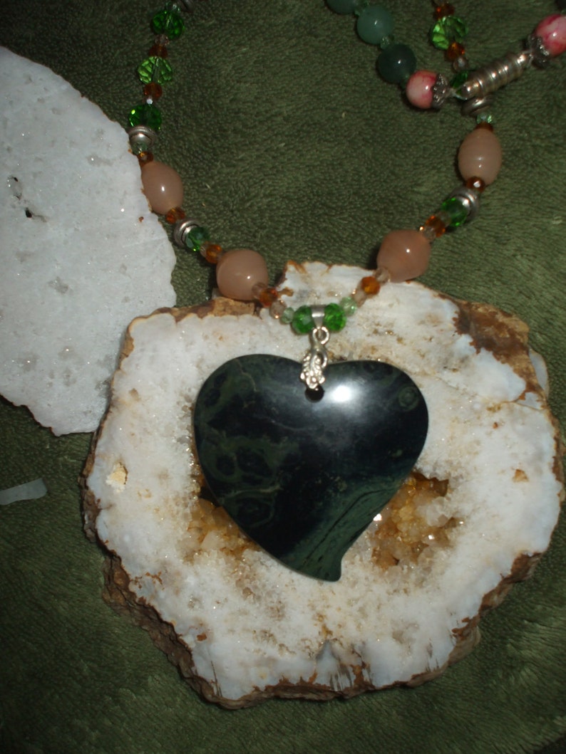 Natural healing Choker-length Natural Kambaba Jasper Heart