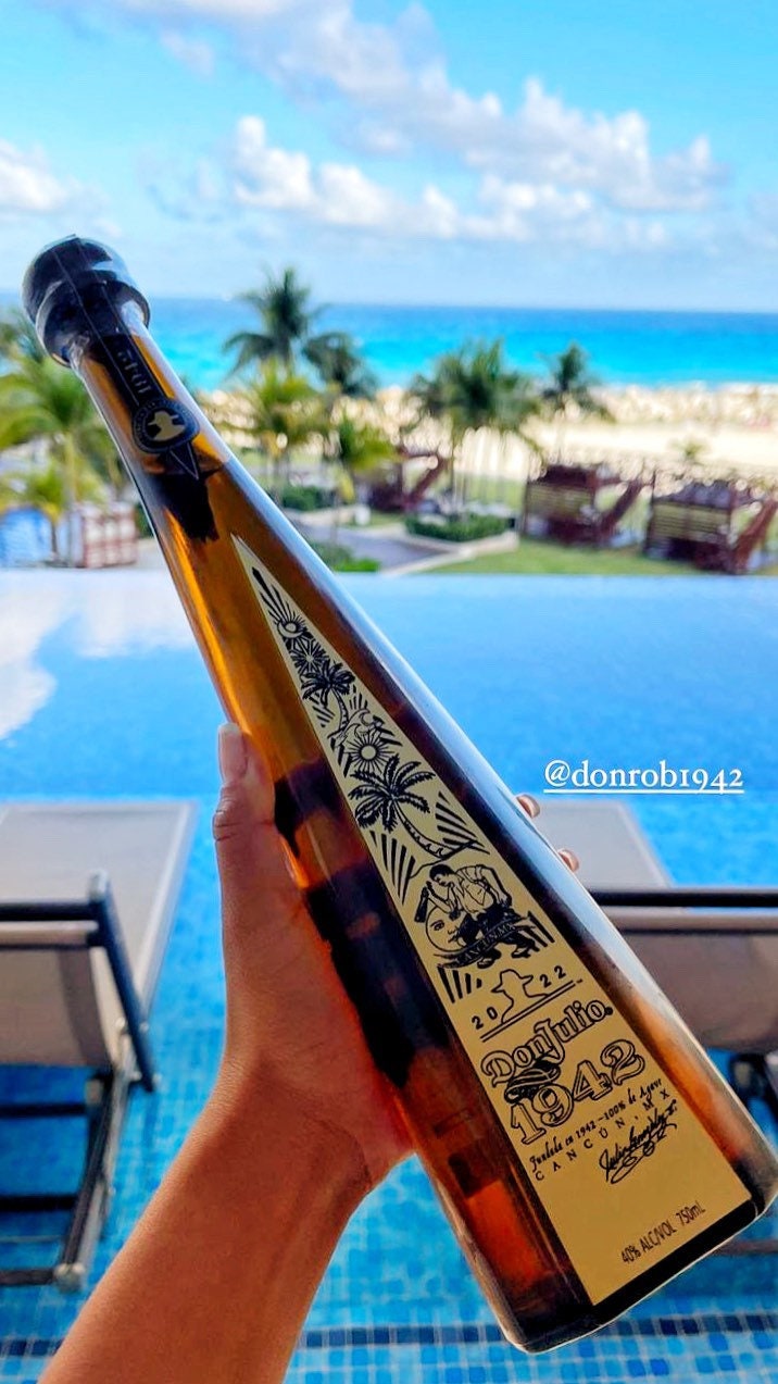 【非売品】Don Julio 1942 バンダナ（ブラック） 最低価格の 非売品】Don Julio 1942 バンダナ（ブラック） 酒