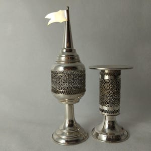 Jejuda Besamim Gewürzturm und Havdalah Kerzenhalter Silber 1950er Jahre