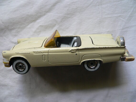 Five Corgi Toys American cars, comprising a No. 214 Ford Thunderbird, a No. 215 Ford Thunderbird Ope